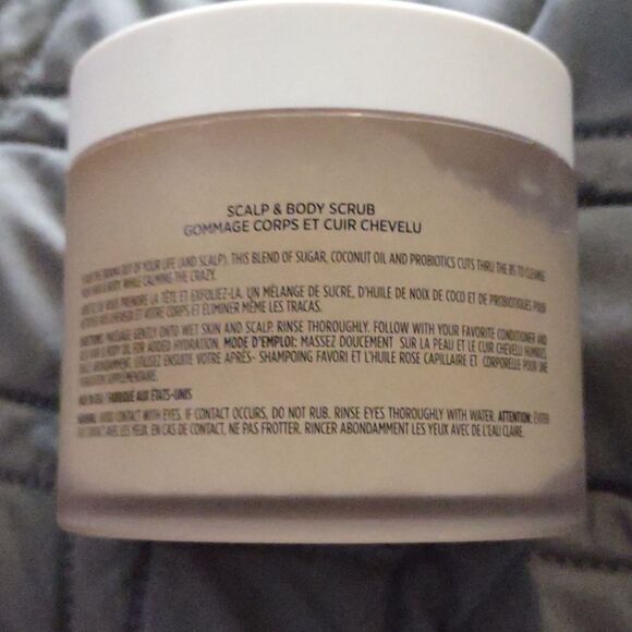 NEW OUAI Scalp & Body Scrub Gommage Corps ET 8.8 oz - Picture 2 of 3